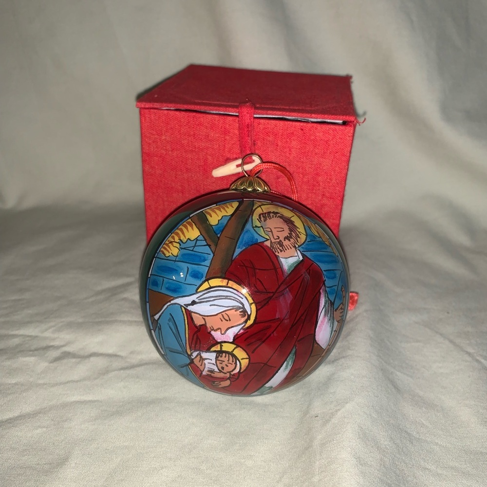 Christmas Ornament Holly Family Diameter 3” Christmas Tree In Box